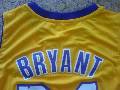 Parduodu Lakers klubo K.Bryanto XXL dyd�io mar�kin�lius skelbimo nuotrauka